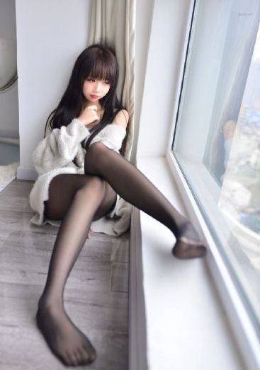 欧美复古风衣_4K在线播放