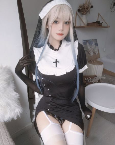 日韩在线久久热_剧情片高清完整版